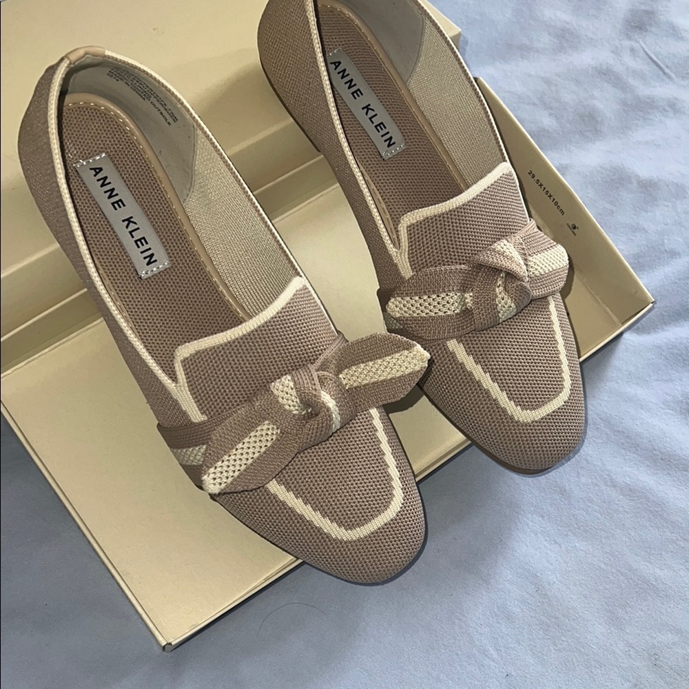 Anne Klein Women's Tan Loafers